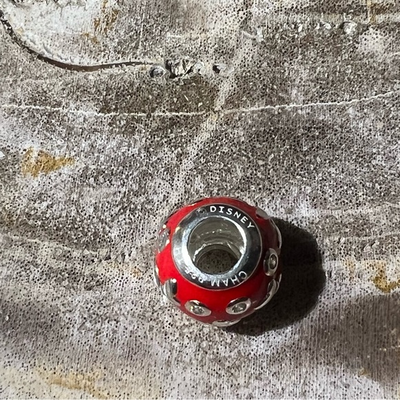 Authentic Red Cz Chamilia Disney Minnie Mouse Accent Enamel Charm Bead 925 Cham - Picture 3 of 5